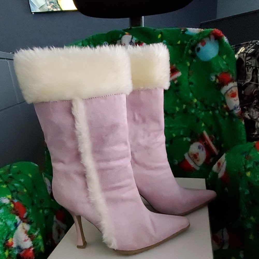 Wild Diva Fur Trim 4" Boot in soft pink